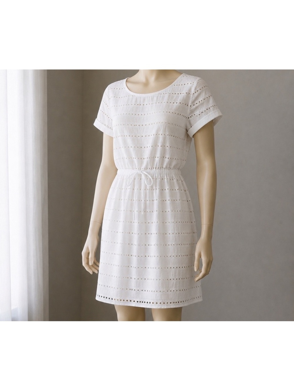 G.H. Bass & Co White Eyelet Dress Medium Cotton Drawstring Waist Lined Summer